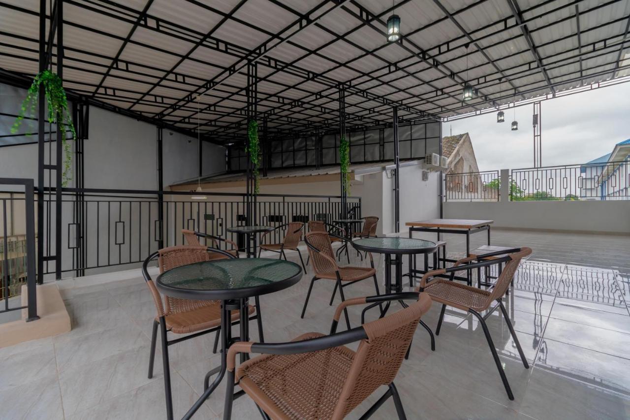 Reddoorz Syariah Near Summarecon Mall Bekasi Exterior photo